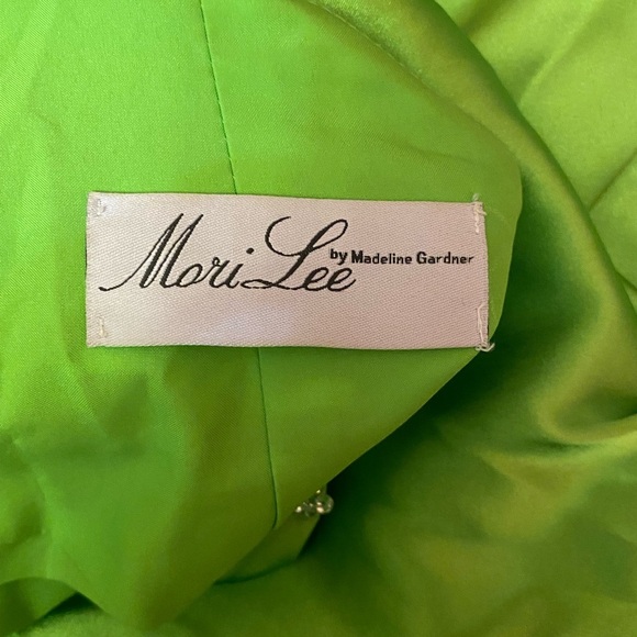Mori Lee by Madeleine Gardner  keyhole neck formal dress size 8 green - Picture 10 of 13